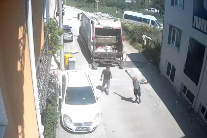 Bursa'da temizlik işçilerinin topla eğlendiği anlar kamerada