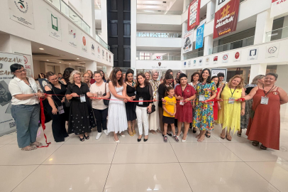 'Bin Parça Bir Kadın' Sergisi Bursa’da açıldı