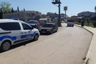 Hastane önünde tartıştığı kadını bıçakladı