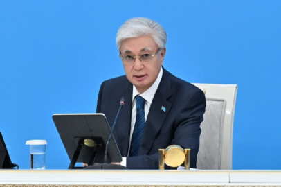 Tokayev, kritik yasaları imzaladı