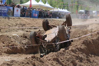 Off road festivalinde yürekleri ağza getiren kaza