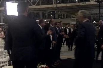 Bakan Kacır: Türkiye'ye yatırım yapan kazanıyor