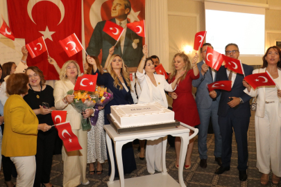 BUİKAD’da bayrak değişimi