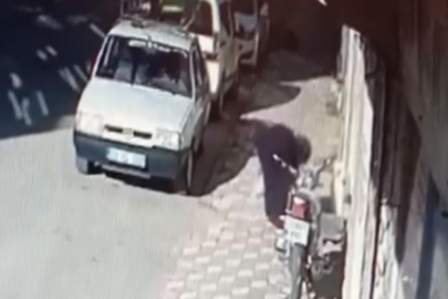 Önce takip etti, yere düşen paraları alıp kayıplara karıştı