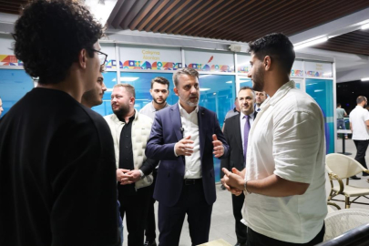Başkan Vekili Biba öğrencilerle bir araya geldi