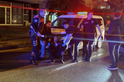 Öfkeli baba, kızını rahatsız eden gencin kulağını kesti