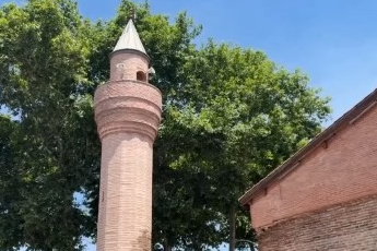 Bursa'da 'Eşref Tek' için lokma döktürdüler