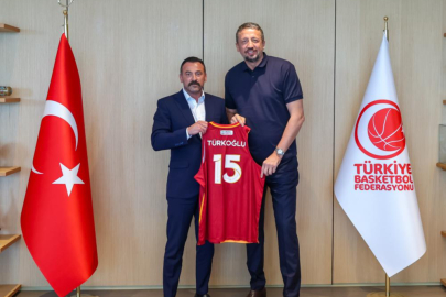 Galatasaray'dan TBF Başkanı Türkoğlu'na ziyaret