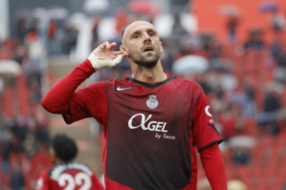 Vedat Muriqi bu akşam İstanbul'a geliyor