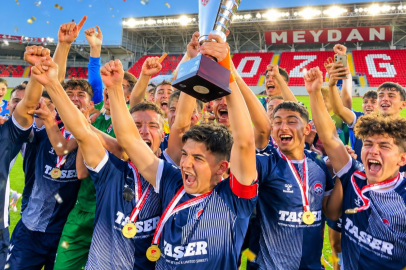 Bursa Orhangazi Futbol Kulübü, Türkiye Şampiyonu oldu