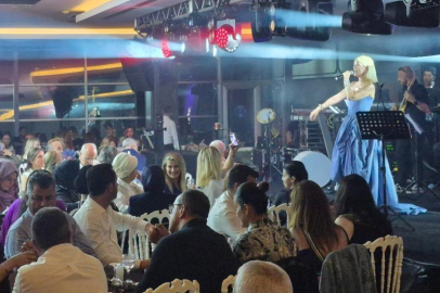 Ferhat Göçer ve Ömür Gedik'ten muhteşem konser