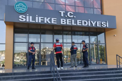 Silifke Belediyesi'nde başkan dahil çok sayıda isme gözaltı