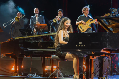 Su Yavuz, Türkiye’deki ilk konserini verdi