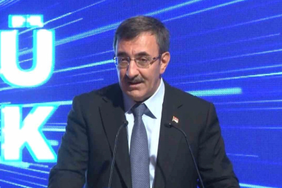 Cevdet Yılmaz: Zirve'den faydalı sonuçlar bekliyoruz