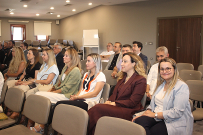 BALKANTÜRKSİAD Akademi'de ‘Veriye Dayalı Liderlik’ Semineri
