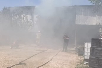 İnegöl'de yumurta deposunda yangın