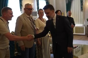 Altın Karagöz ekiplerinden Başkan Vekili Biba'ya ziyaret