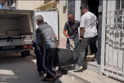 Bursa'da talihsiz adam merdivenlerde can verdi