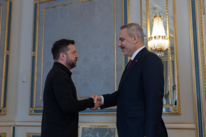 Bakan Fidan, Ukrayna Devlet Başkanı Zelenskiy ile bir araya geldi
