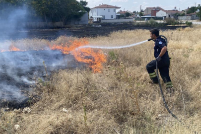Mahallede aynı anda iki yangın birden çıktı
