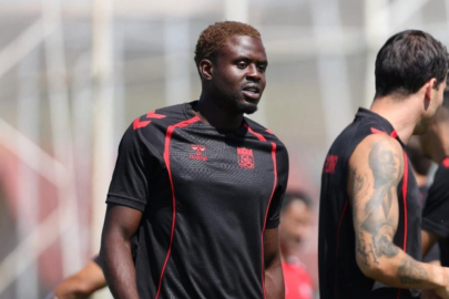 Sivasspor, Kimpioka ile yollarını ayırdı