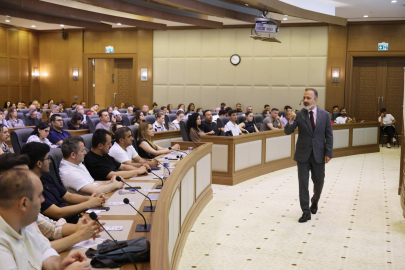 Büyükşehir’den personele resmi yazışma kuralları eğitimi