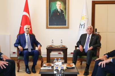 TBMM Başkanı Kurtulmuş'tan İYİ Parti'ye ziyaret