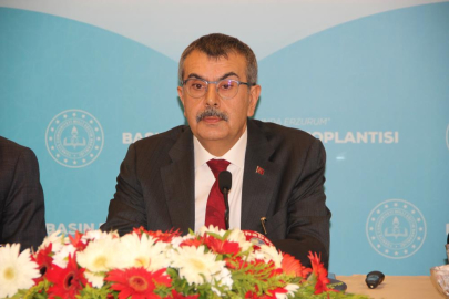 Bakan Tekin: Geçmişiyle gurur duyacak nesil yetiştirmeliyiz