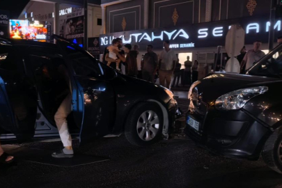 İnegöl'de zincirleme kaza: 5 yaralı