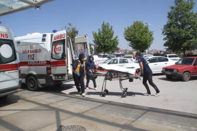 Kontrolden çıkan araç araziye savruldu
