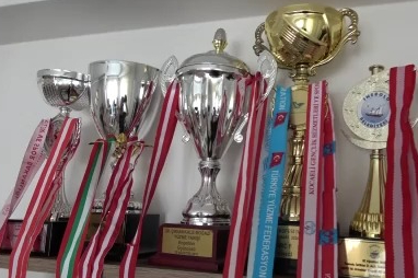 Bursa'da engelleri denizde bıraktılar