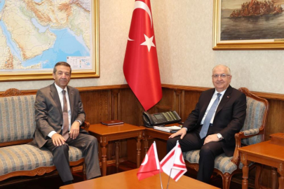 Bakan Güler, Bakan Ertuğruloğlu ile bir araya geldi
