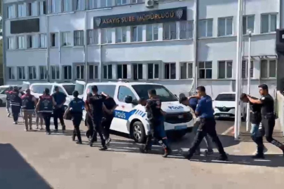 Bursa'da kara para aklayan şahıslara baskın