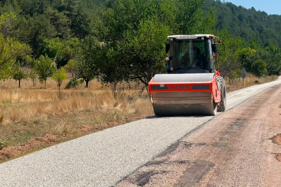 Keles'te yollar hem yenileniyor hem genişliyor