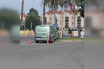 Mudanya'da zırhlı banka aracı elektrik direğine çarptı