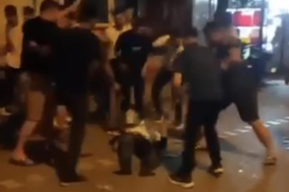 Bursa'da kadını darp eden adamı mahalleli linç etti