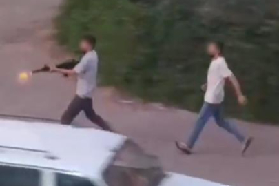 Sokak ortasında silahlar ateşlendi: 3 yaralı