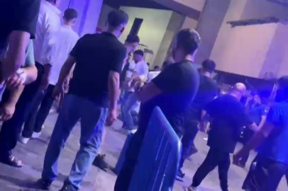 Acil servis önünde kavga
