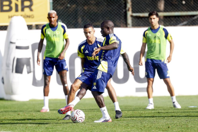 Fenerbahçe, Gençlerbirliği maçının hazırlıklarını tamamladı