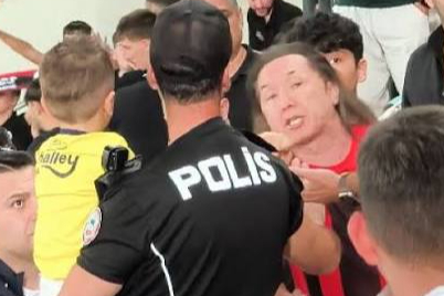 Küçük çocuğun formasını çıkarttıran şahsa ev hapsi