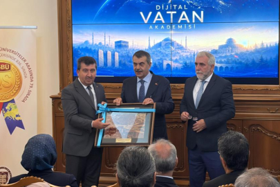 Bakan Tekin'den Türkiye Yüzyılı Maarif Modeli mesajı