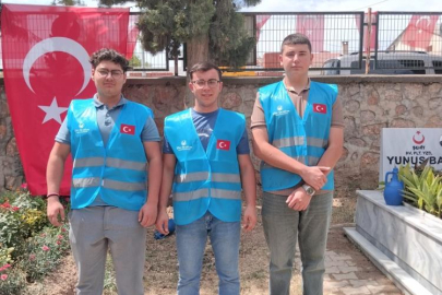 Bursalı gençlerden duygulandıran hareket