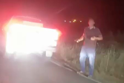 Araçlarıyla seyir halindeki aileye silahlı saldırı