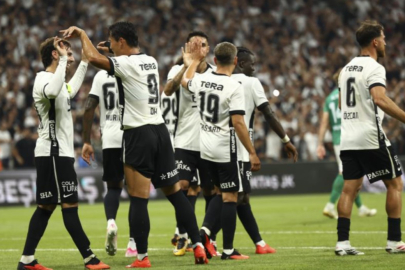 Beşiktaş Avrupa Ligi kapısını araladı