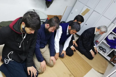 'Kuytulcular' üyelerinden namazda ‘selfie'