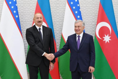 Cumhurbaşkanı Aliyev, Mirziyoyev ile bir araya geldi