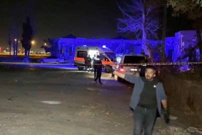 Minibüsün tavan çıtasına bağlı ipte asılı cansız bedeni bulundu