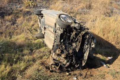 Otomobil zeytinliğe uçtu: 1’i ağır 2 yaralı