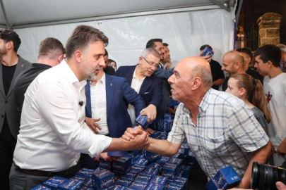 Başkan Vekili Biba, Mevlid Kandili'ni Bursalılarla birlikte idrak etti