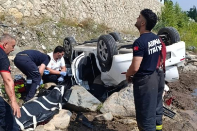 Otomobil dereye düştü: 2 ölü, 1 yaralı